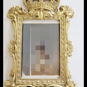 NEW IMPERIAL CROWN 10 X 7 BACK EASEL STAND PHOTO SIZE WILL BE 4 X 6 GOLD TONE